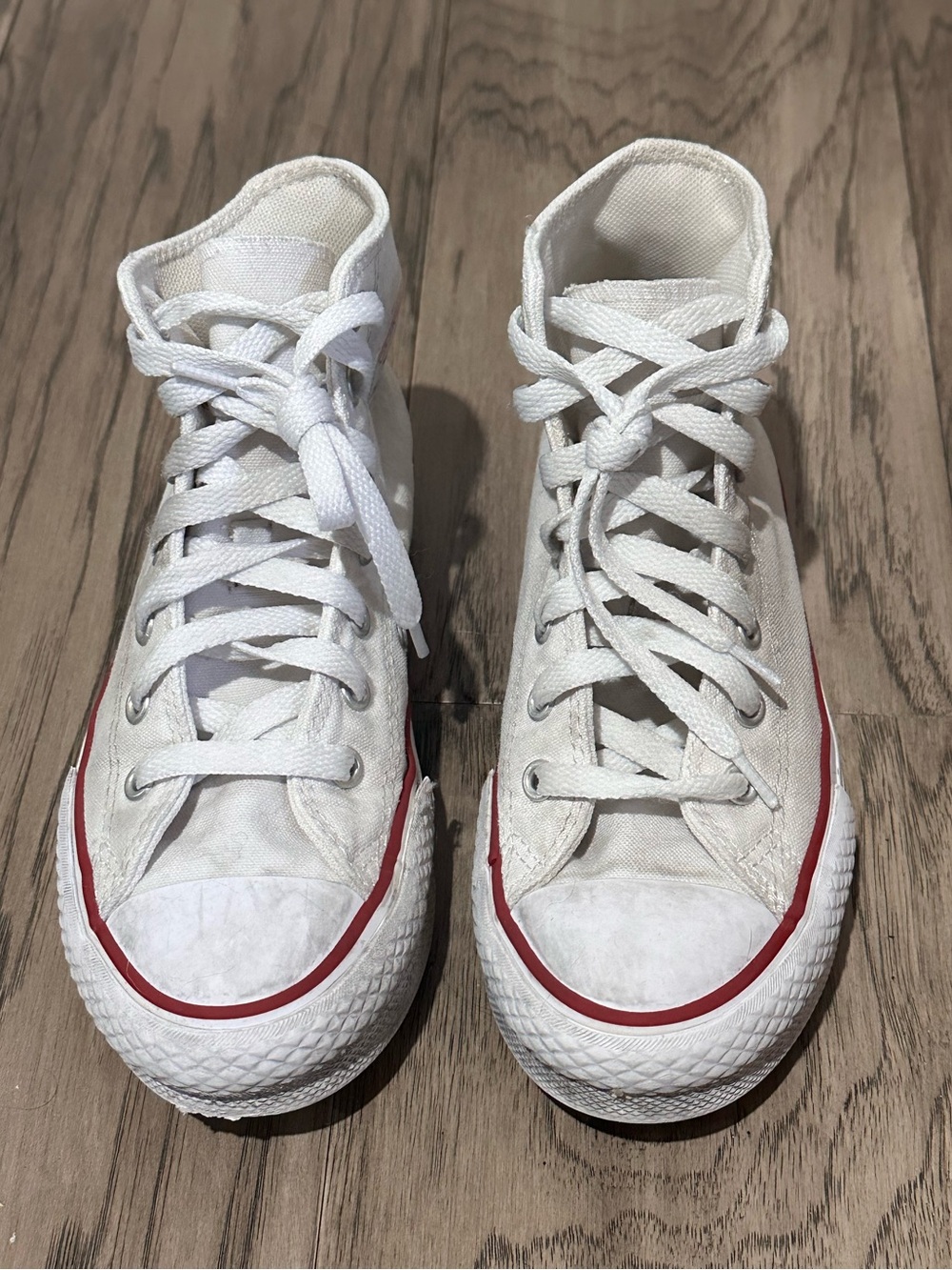 KIDS chuck taylors